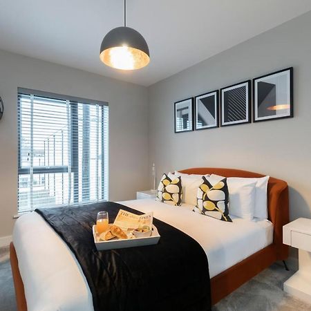 Elliot Oliver - Chic 2 Bedroom Town Centre Apartment Cheltenham Eksteriør billede