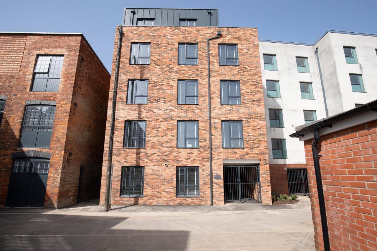 Elliot Oliver - Chic 2 Bedroom Town Centre Apartment Cheltenham Eksteriør billede